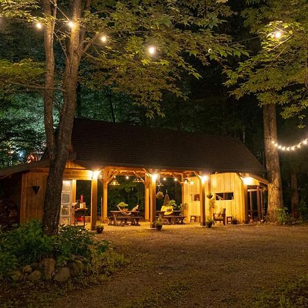 Kizuna Lodge & Bbq Centre Hakuba Exterior photo